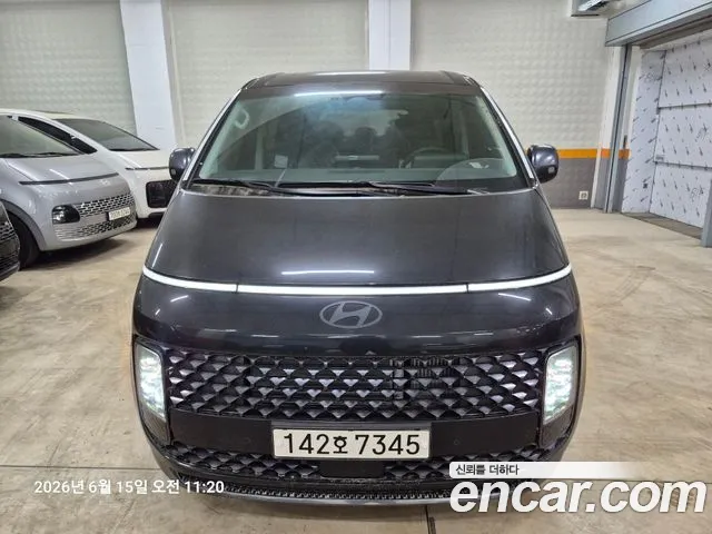 Hyundai Staria 2025 thumb 3