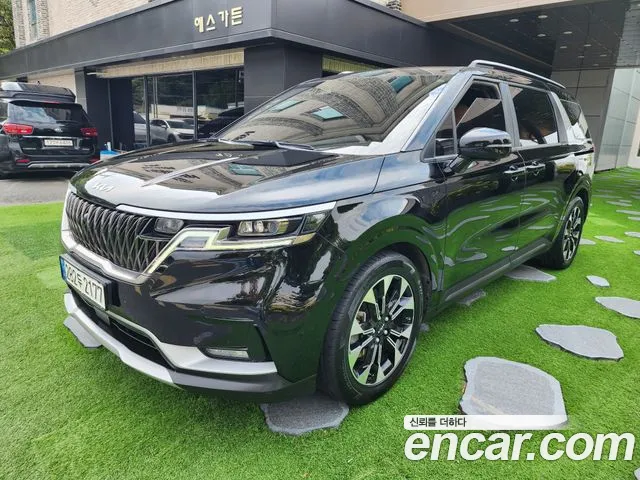 Kia Carnival 2023 thumb 2