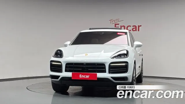 Porsche Cayenne 2022 thumb 2