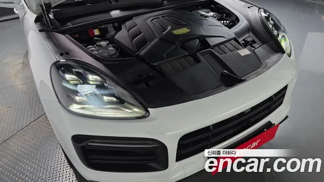 Porsche Cayenne 2022 thumb 5