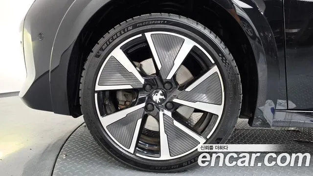 Peugeot 208 2021 thumb 5