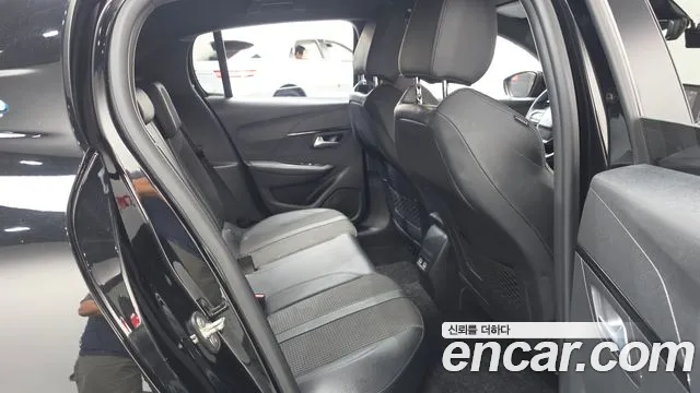 Peugeot 208 2021 thumb 11