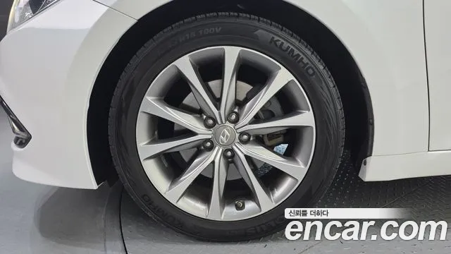 Hyundai Grandeur 2014 thumb 5