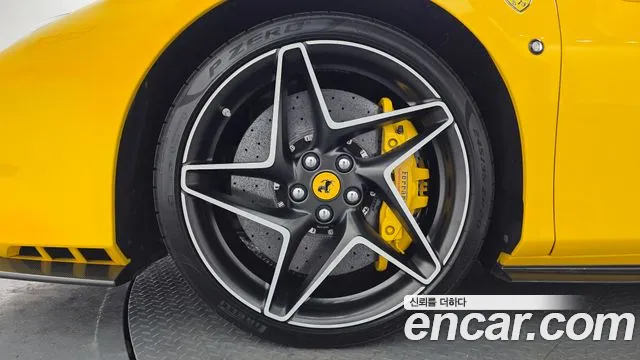 Ferrari F8 2020 thumb 5