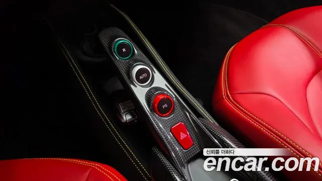Ferrari F8 2020 thumb 9