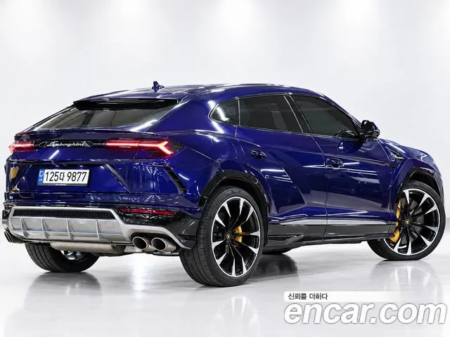 Lamborghini Urus 2021 thumb 4