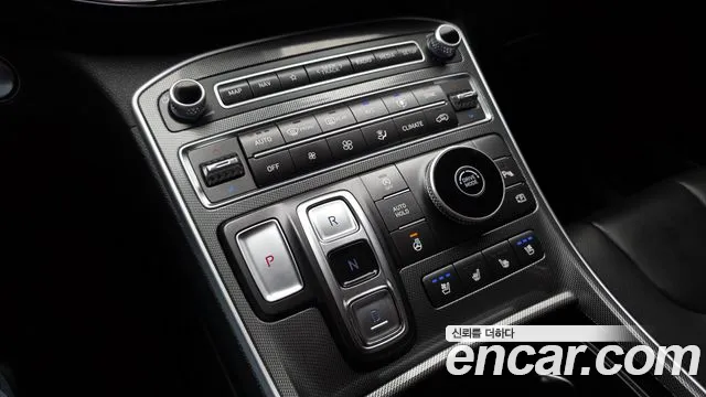 Hyundai Santa Fe 2023 thumb 8