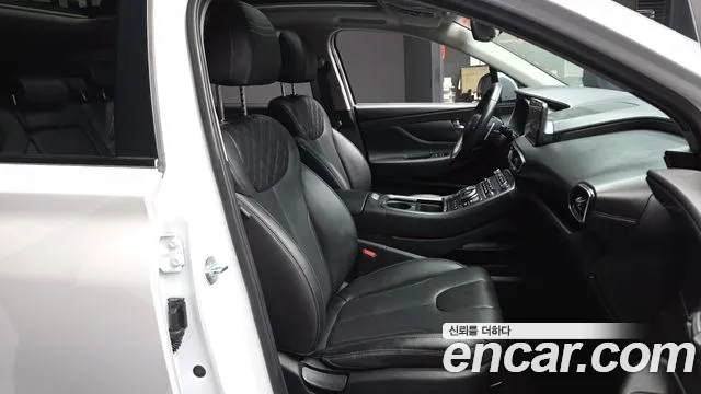 Hyundai Santa Fe 2023 thumb 10