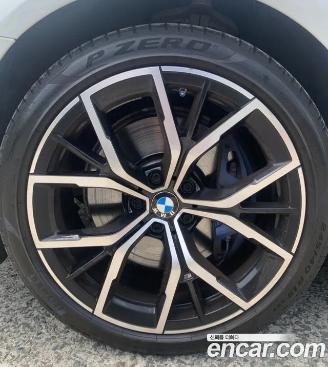 BMW 5-Series 2023 thumb 5
