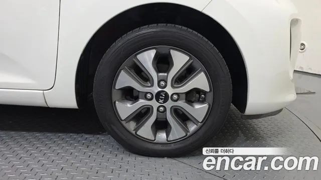 Kia Morning 2015 thumb 5