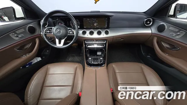 Mercedes-Benz E-Класс 2018 thumb 7