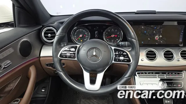 Mercedes-Benz E-Класс 2018 thumb 12