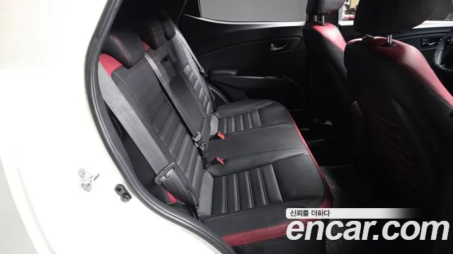 KG_Mobility_Ssangyong TIBOLI 2022 thumb 12