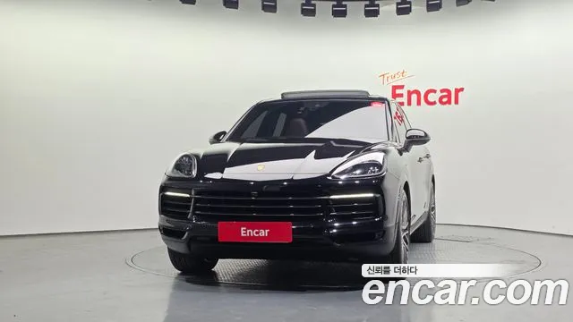 Porsche Cayenne 2021 thumb 3