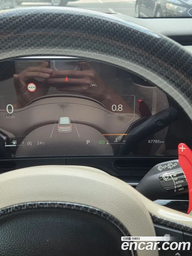 Kia Carnival 2024 thumb 3