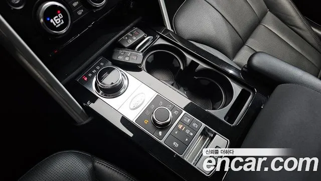 Land Rover Discovery 2017 thumb 9