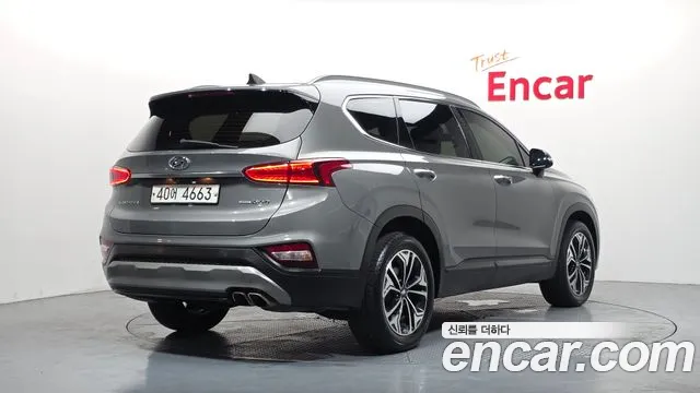 Hyundai Santa Fe 2018 thumb 2