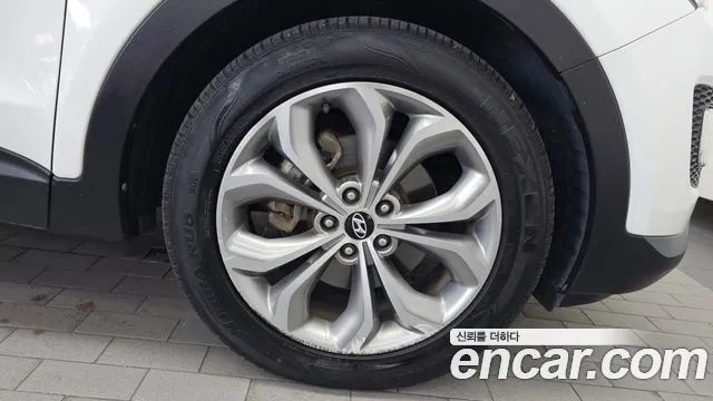 Hyundai Santa Fe 2013 thumb 5