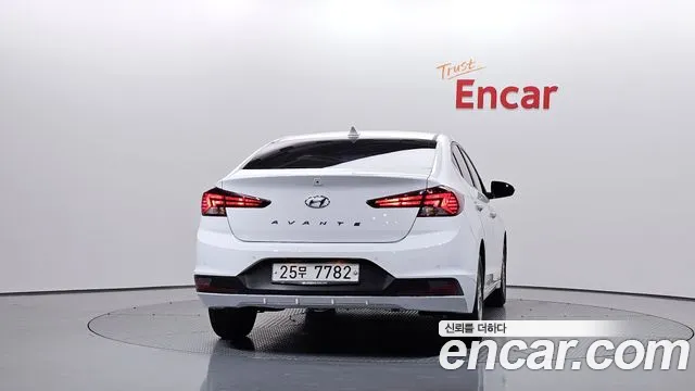Hyundai Avante 2019 thumb 4