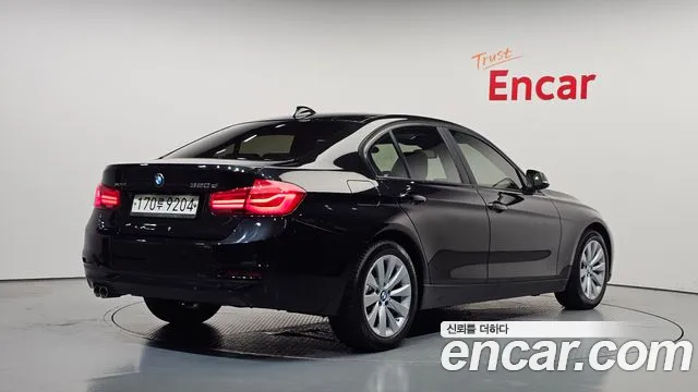 BMW 3-Series 2015 thumb 2