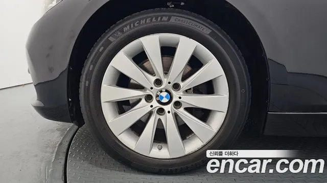BMW 3-Series 2015 thumb 5