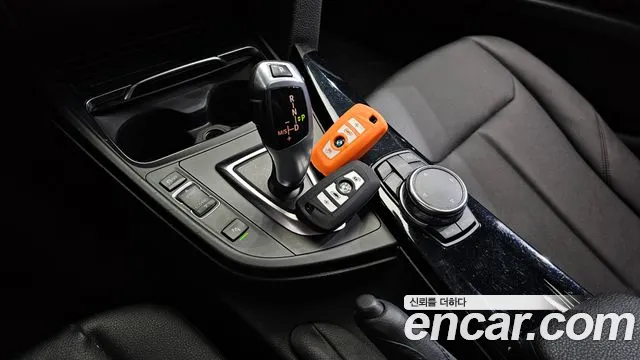 BMW 3-Series 2015 thumb 9