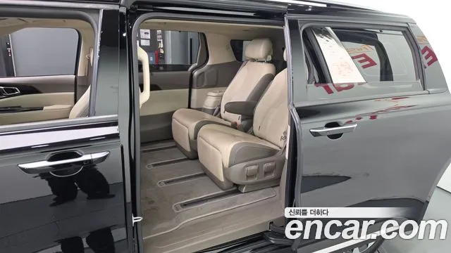 Kia Carnival 2022 thumb 11