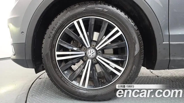 Volkswagen Tiguan 2020 thumb 5
