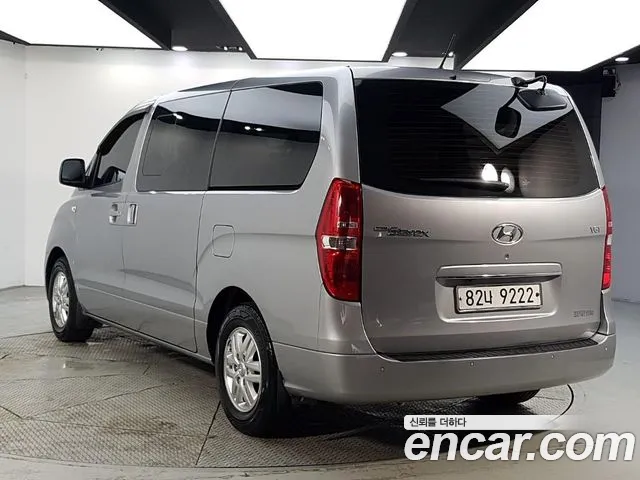 Hyundai Starex 2016 thumb 3