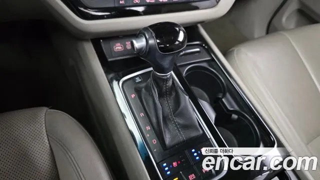 Kia Carnival 2014 thumb 9