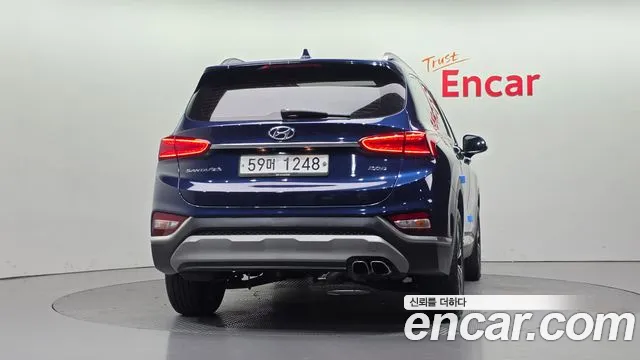 Hyundai Santa Fe 2018 thumb 4