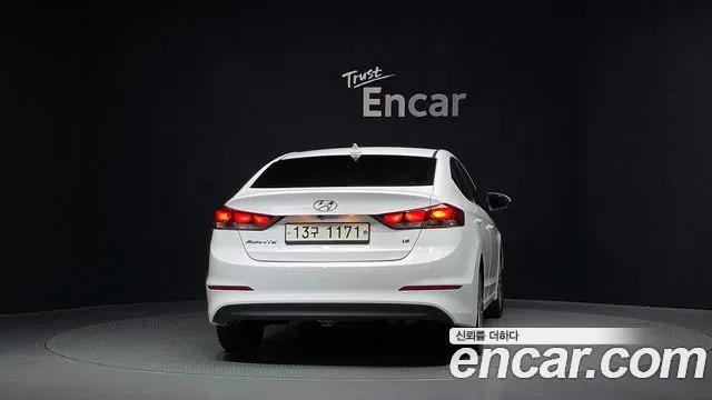 Hyundai Avante 2017 thumb 4