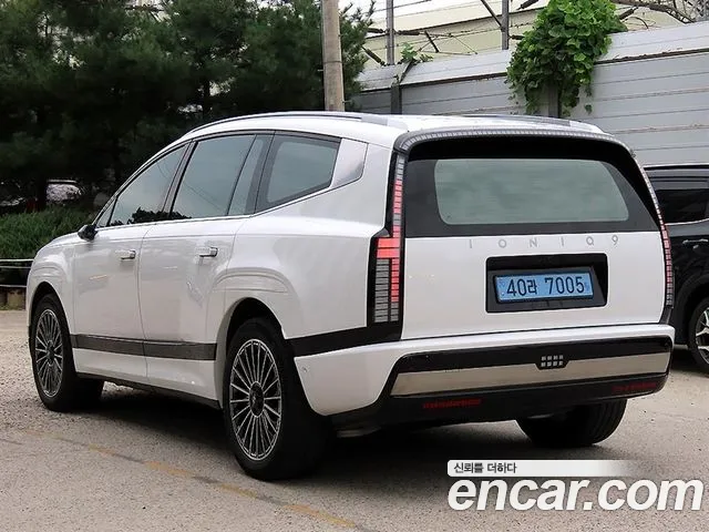 Hyundai IONIQ 9 2025 thumb 3