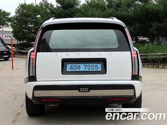 Hyundai IONIQ 9 2025 thumb 4