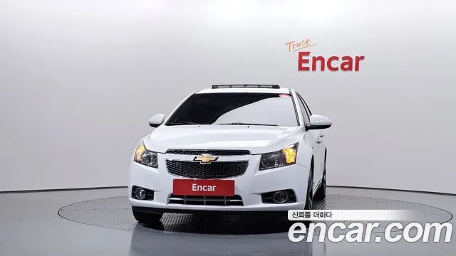 ChevroletGMDaewoo Cruze 2012 thumb 3