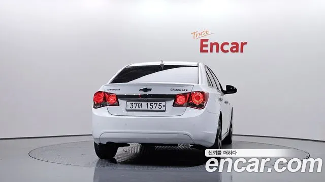 ChevroletGMDaewoo Cruze 2012 thumb 4