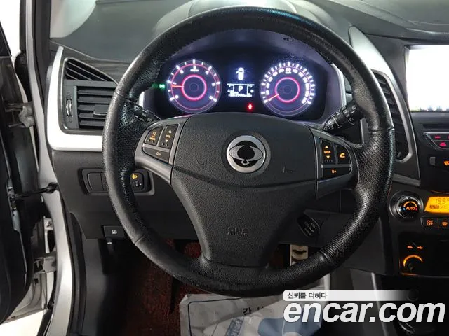 KG_Mobility_Ssangyong KORANDO 2015 thumb 8