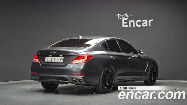Genesis G70 2017 thumb 2