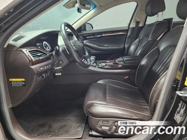Genesis G90 2017 thumb 8