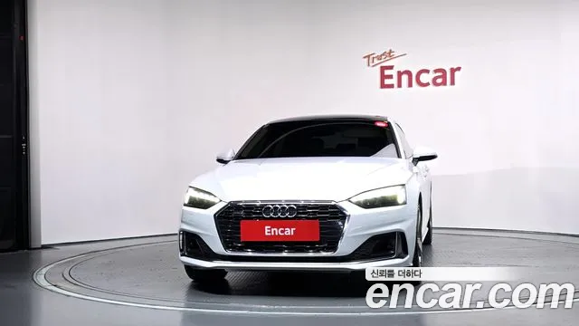 Audi A5 2021 thumb 3