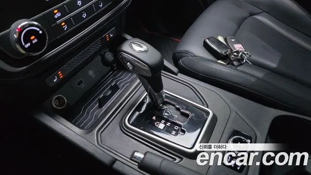 KG_Mobility_Ssangyong Rexton 2019 thumb 9