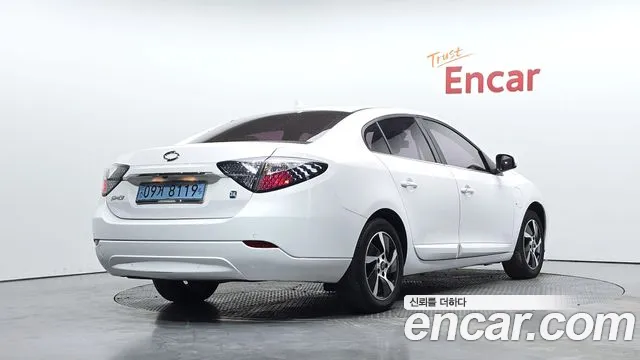 Renault-KoreaSamsung Fluence 2017 thumb 2