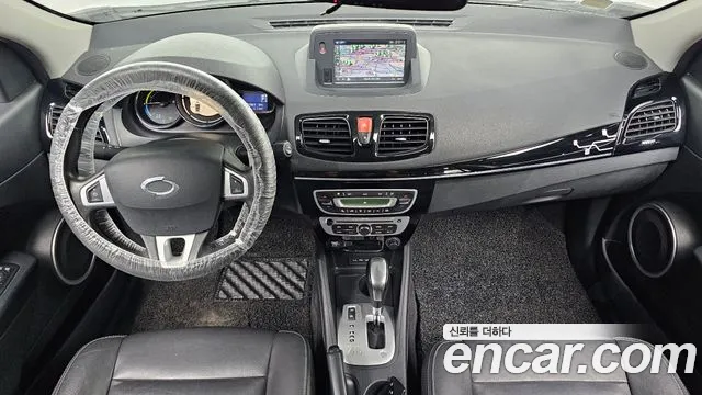 Renault-KoreaSamsung Fluence 2017 thumb 7