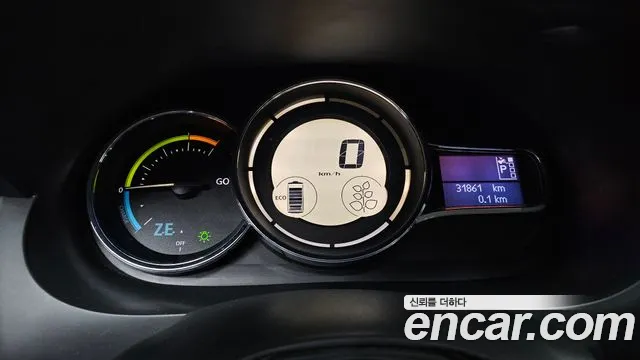 Renault-KoreaSamsung Fluence 2017 thumb 8