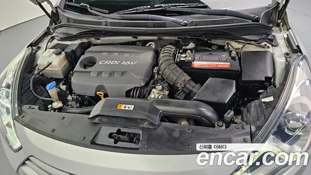 Hyundai i40 2013 thumb 6