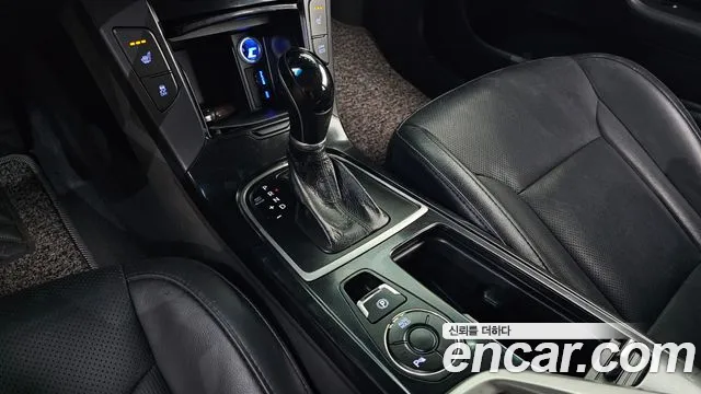 Hyundai i40 2013 thumb 9