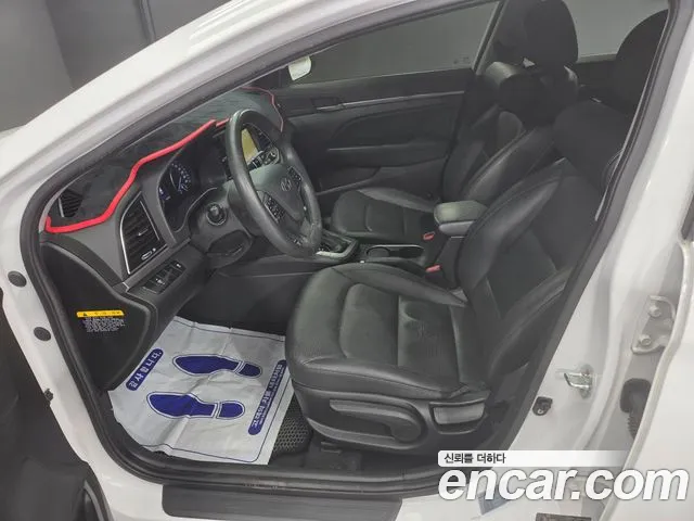 Hyundai Avante 2016 thumb 6