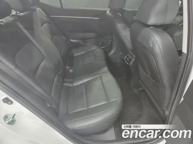 Hyundai Avante 2016 thumb 9