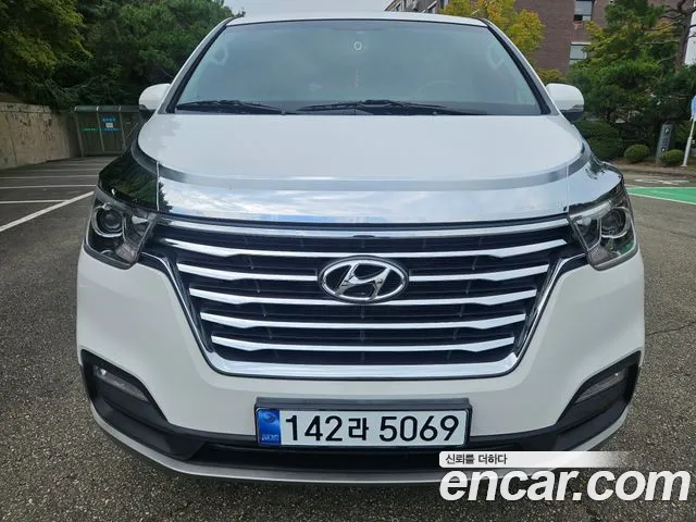 Hyundai Starex 2020 thumb 2