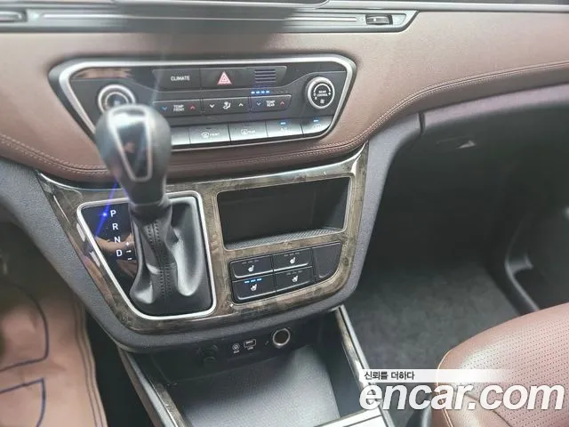 Hyundai Starex 2020 thumb 10